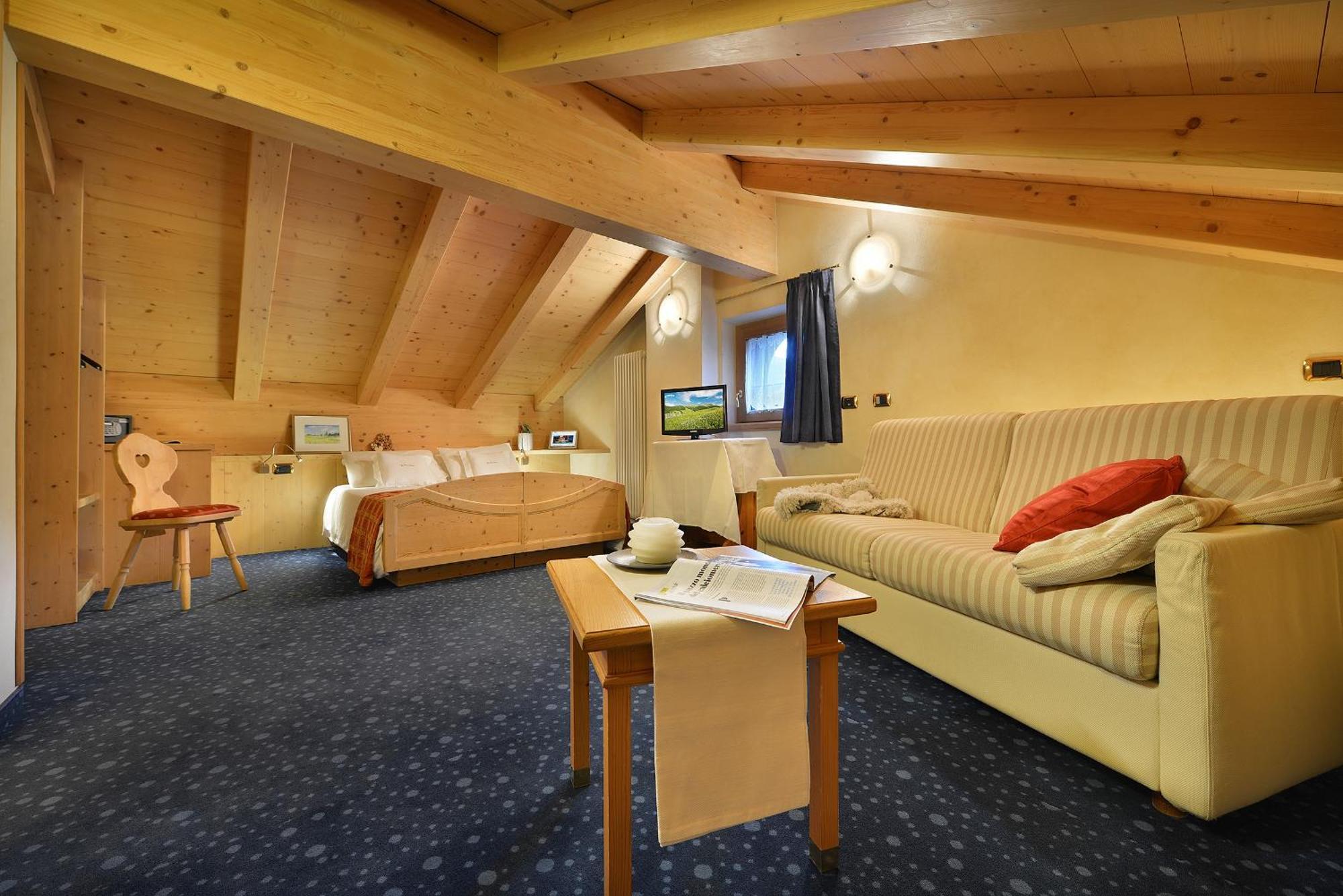 Cristallo Hotel 3*