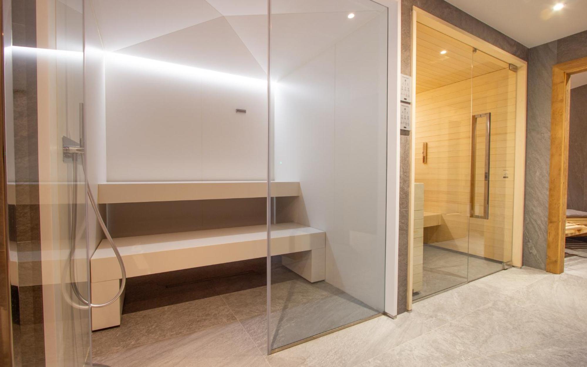 Cristallo Hotel 3*